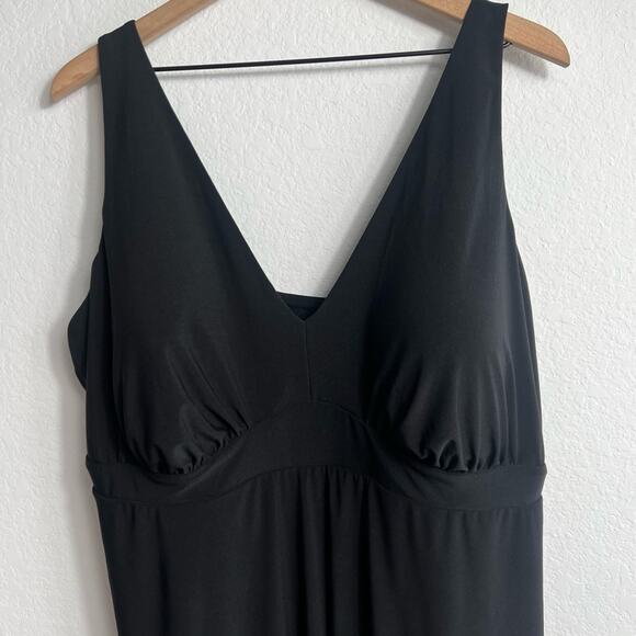 AQUA GREEN SWIMWEAR BLACK ONE PIECE VNECK SWIMSUIT DRESS BRAND NEW - Picture 8 of 8
